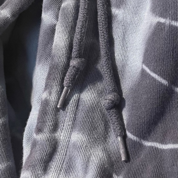 Old Navy Hoodie w/ Kangaroo Pocket - Picture 3 of 4